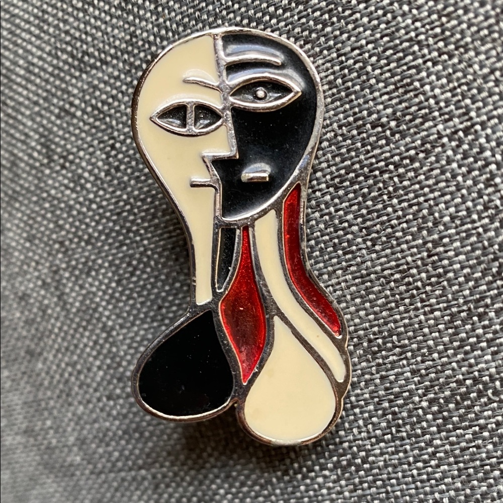Abstract Face Enamel Brooch – Picasso Style Modernist Art Pin Red Black Cream - Picture 2 of 4